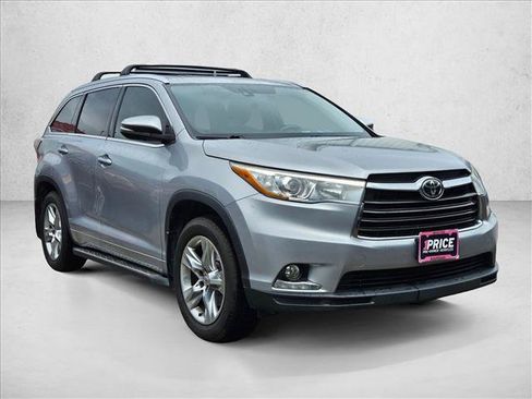 Used 2015 Toyota Highlander Limited Platinum AWD/4WD image 3