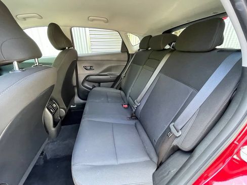 Used 2025 Hyundai Kona SEL FWD image 25