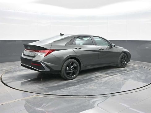 New 2026 Hyundai Elantra SEL Sport Premium image 8