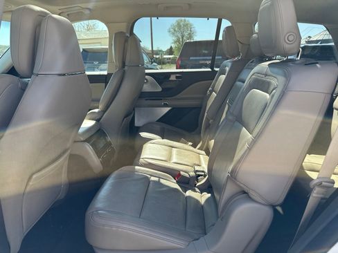 Used 2020 Lincoln Aviator Reserve w/ Equipment Group 202A AWD/4WD image 21