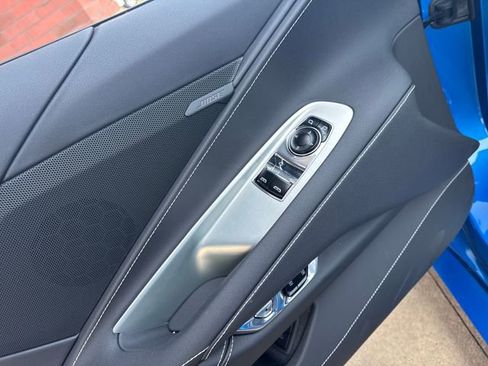 Used 2025 Chevrolet Corvette Stingray Coupe w/ Z51 Performance Package image 14