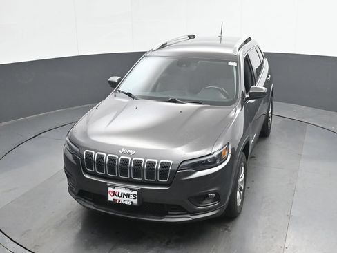 Used 2021 Jeep Cherokee Latitude Lux w/ Comfort/Convenience Group AWD/4WD image 38