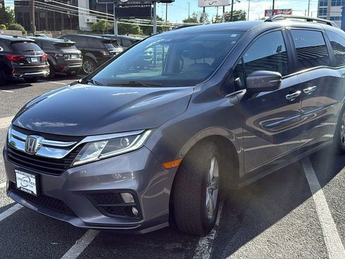 Used 2018 Honda Odyssey EX image 7