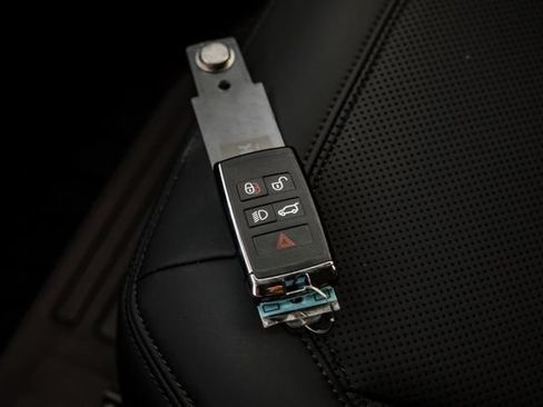 New 2026 Land Rover Defender 110 S AWD/4WD image 73