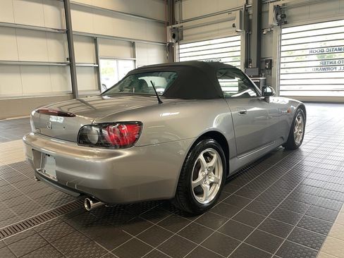 Used 2001 Honda S2000 image 31
