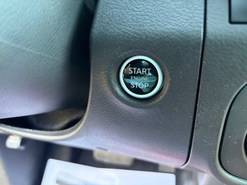 Used 2025 Nissan Frontier PRO-4X w/ Pro Convenience Package AWD/4WD image 28