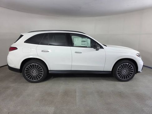 New 2027 Mercedes-Benz GLC 300 4MATIC image 3