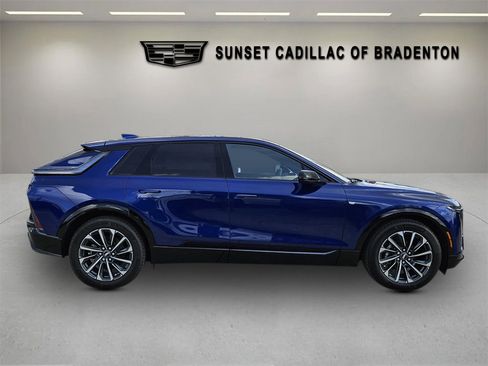 New 2025 Cadillac Lyriq Sport w/ LPO, Floor Liner Package RWD image 8