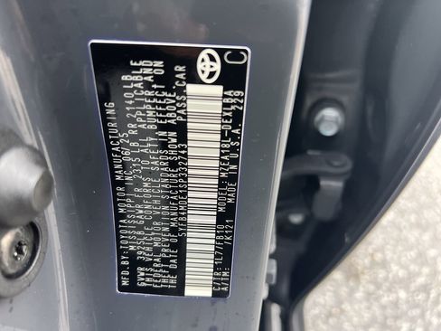 Used 2025 Toyota Corolla LE image 36