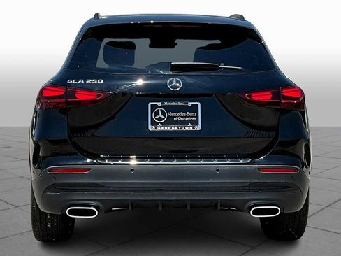 New 2025 Mercedes-Benz GLA 250 image 5