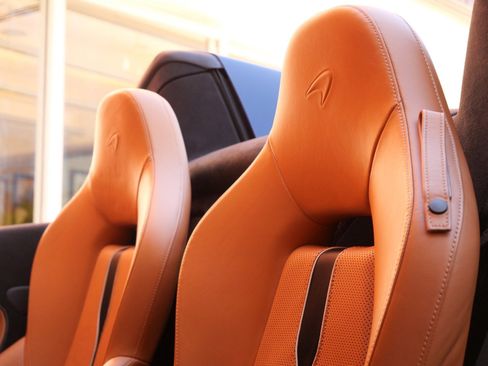 Used 2019 McLaren 570S Spider image 25