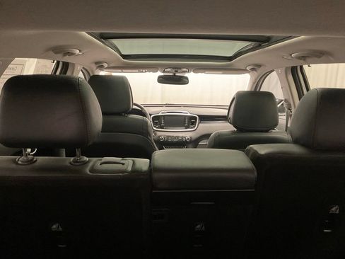 Used 2016 Kia Sorento SX FWD image 29
