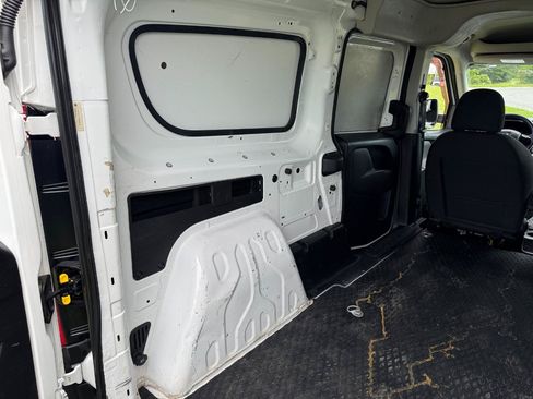 Used 2016 RAM ProMaster City Tradesman FWD image 18