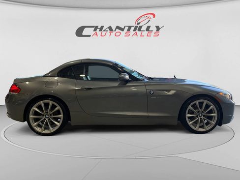 Used 2009 BMW Z4 sDrive35i RWD image 6