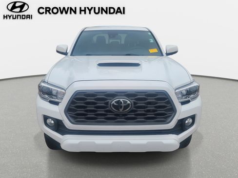 Used 2023 Toyota Tacoma TRD Sport w/ Advanced Technology Package image 2