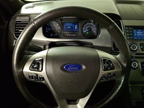 Used 2016 Ford Taurus SEL FWD image 18