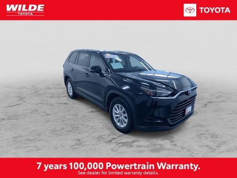 Certified 2025 Toyota Grand Highlander AWD image 3