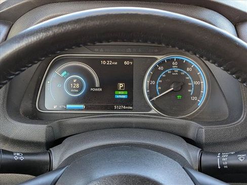 Used 2019 Nissan Leaf SV w/ SV Technology Package FWD image 11