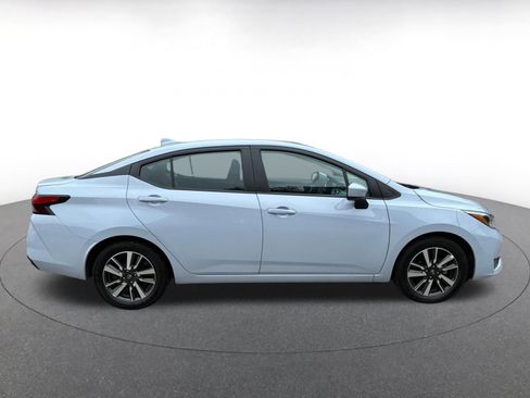 Used 2025 Nissan Versa SV image 15