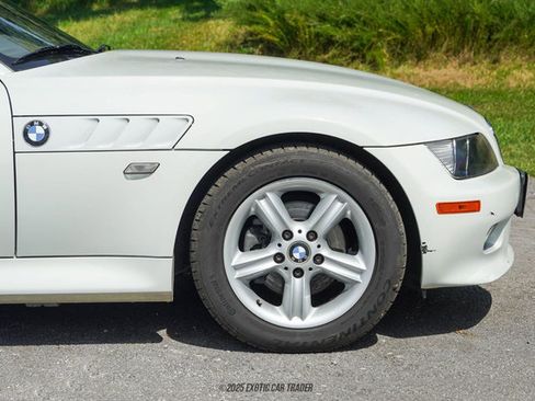 Used 2000 BMW Z3 2.5i image 11