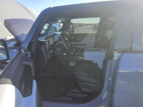 Used 2024 GMC Hummer EV 2X w/ Extreme Off-Road Package AWD/4WD image 3