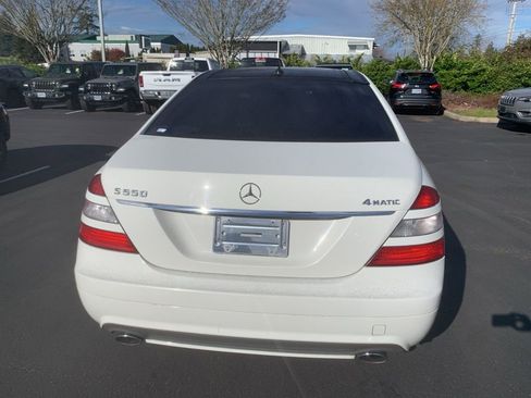 Used 2009 Mercedes-Benz S 550 4MATIC image 3