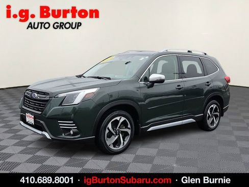 Used 2023 Subaru Forester Touring image 3