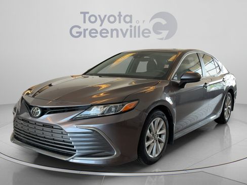 Certified 2023 Toyota Camry LE FWD image 1