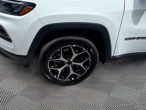 Used 2026 Jeep Compass Limited AWD/4WD image 35