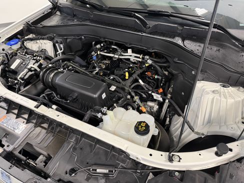 Used 2023 Ford Explorer XLT w/ Equipment Group 202A image 30
