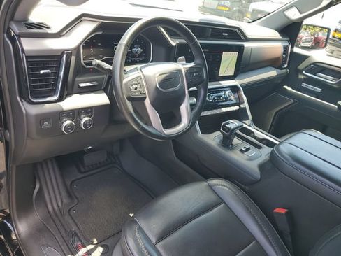 Used 2024 GMC Sierra 1500 Denali w/ Denali Reserve Package AWD/4WD image 6