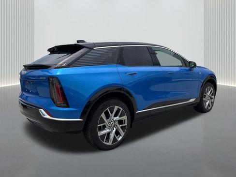 New 2026 Cadillac Optiq Luxury 1 RWD image 5
