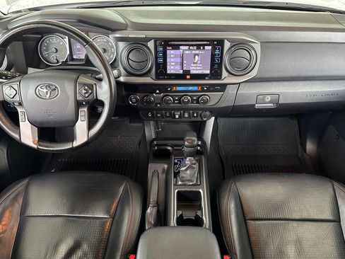 Used 2019 Toyota Tacoma TRD Pro image 4