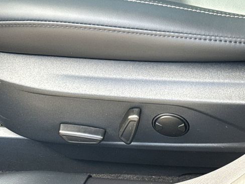 Certified 2025 Ford Mustang Mach-E Select image 27