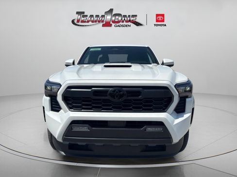 Used 2026 Toyota Tacoma TRD Sport AWD/4WD image 4