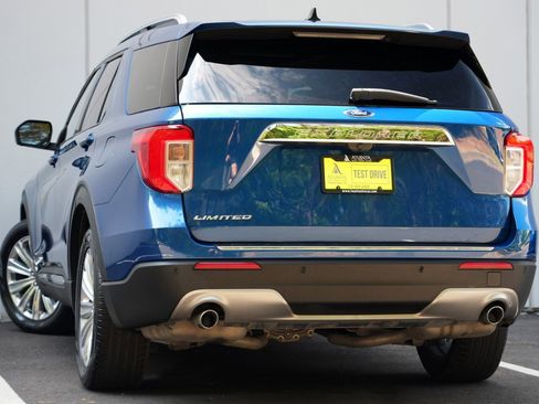 Used 2023 Ford Explorer Limited w/ Limited Technology Package RWD image 5