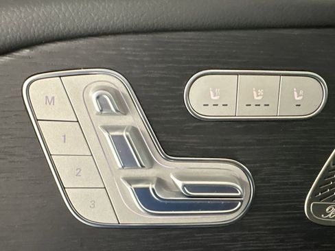 Certified 2025 Mercedes-Benz GLS 450 4MATIC image 18