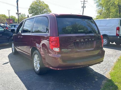 Used 2019 Dodge Grand Caravan SXT FWD image 4