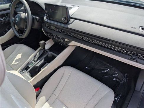 Used 2023 Honda Accord LX image 19