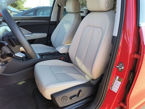 New 2025 Audi Q3 2.0T Premium Plus image 7