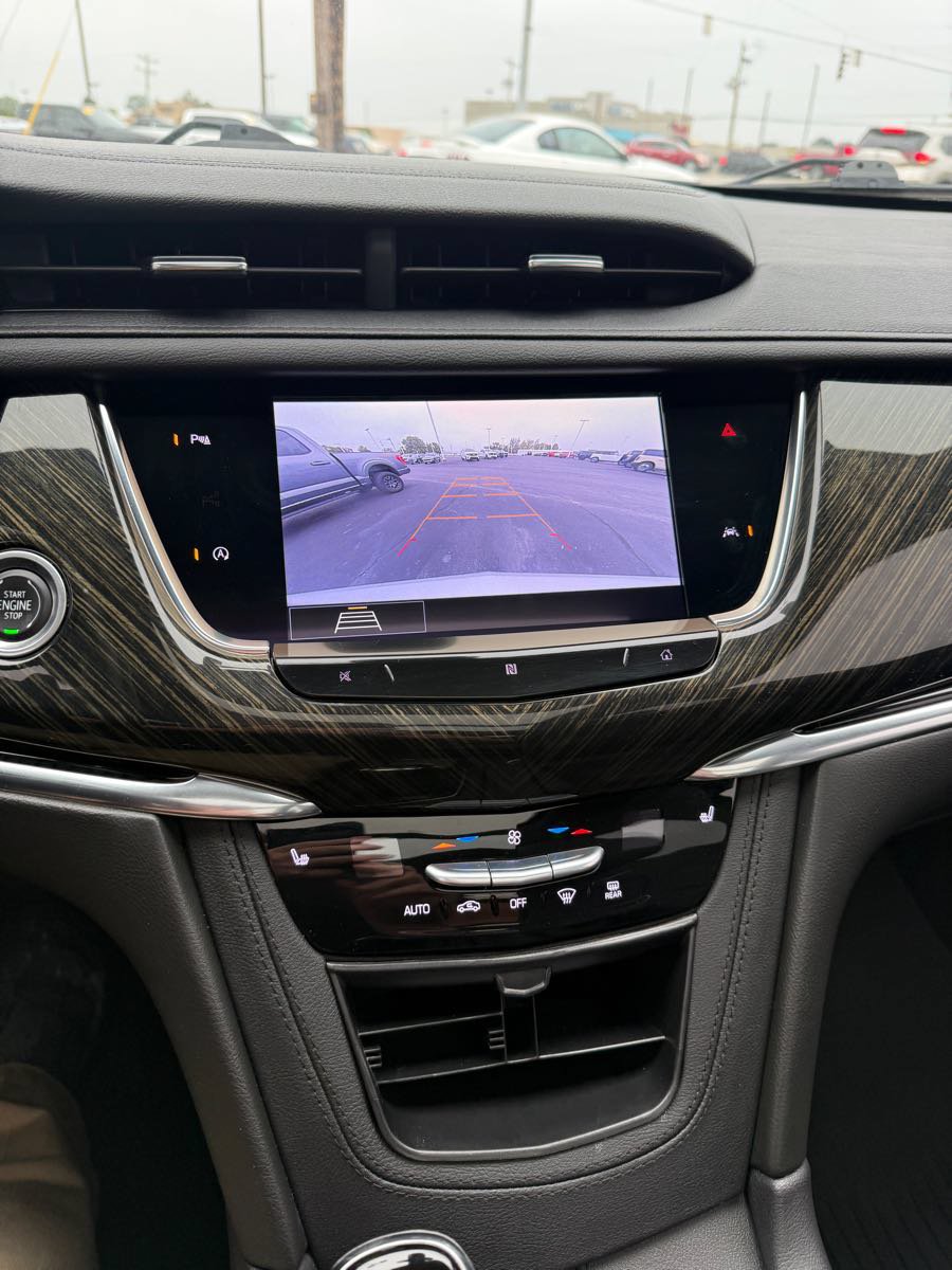 Used 2020 Cadillac XT6 Premium Luxury FWD image 20