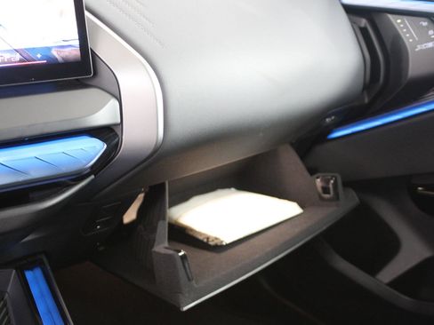 Certified 2026 BMW X3 xDrive30 w/ Premium Package image 25