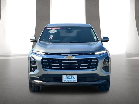 Used 2026 Chevrolet Equinox LT AWD/4WD image 9