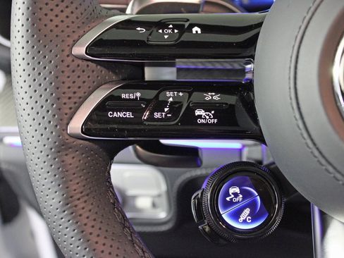 Certified 2025 Mercedes-Benz GLE 53 AMG 4MATIC image 19