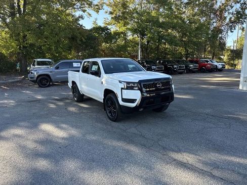 New 2026 Nissan Frontier SV w/ Tow Package image 3