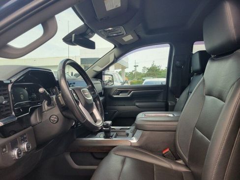 Used 2022 GMC Sierra 1500 SLT RWD image 11