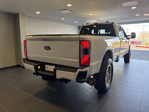 Used 2023 Ford F250 Lariat w/ Tow Technology Package image 13