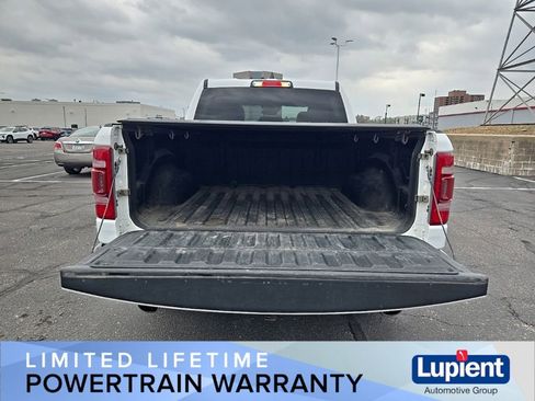 Used 2024 RAM 1500 Laramie AWD/4WD image 15