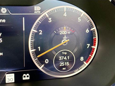 Used 2020 Bentley Continental GT V8 image 19
