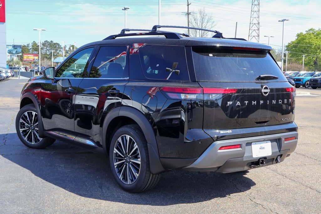 New 2026 Nissan Pathfinder Platinum w/ Accent Package FWD image 2